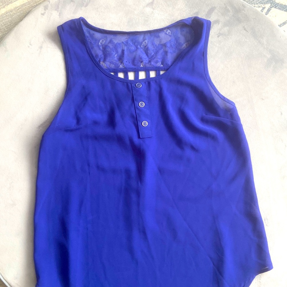 Lightweight blouse